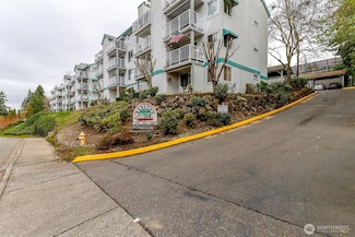 28610 16th Ave S Unit 103, Federal Way, WA 98003