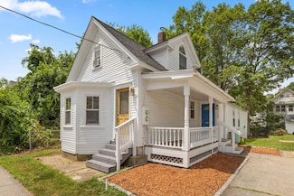 23 Pine St, Rochester, NH 03867