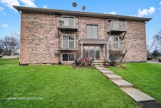 8306 Woodland Dr Unit B, Darien, IL 60561