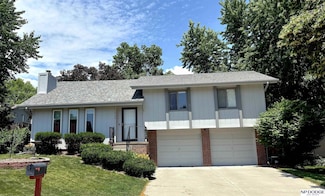12724 Miami Cir, Omaha, NE 68164