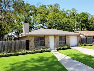 104 Melody Cir, Kaufman, TX 75142