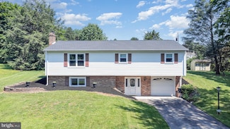 410 Erdman Dr, Dauphin, PA 17018
