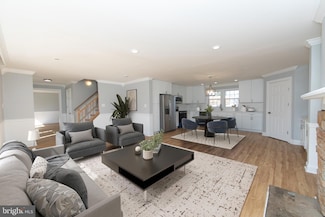 605 Neck Rd, Burlington, NJ 08016