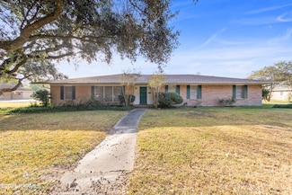 405 W 14th St, Crowley, LA 70526