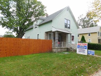 1421 Stophlet St, Fort Wayne, IN 46802