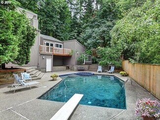17697 Blue Heron Rd, Lake Oswego, OR 97034