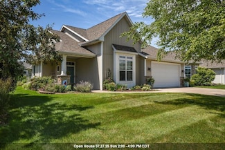 2857 E Lucylu Ct, Appleton, WI 54913
