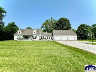 9642 Spring Creek Rd, Terre Haute, IN 47805