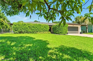 2491 43rd St SW, Naples, FL 34116