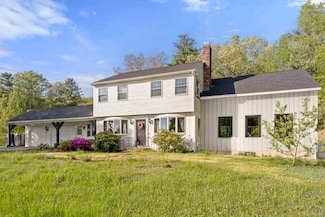 230 West St, Paxton, MA 01612