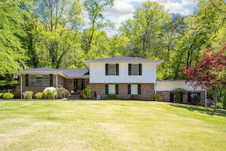 4802 Woodland Cir, Hixson, TN 37343