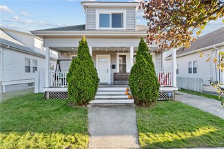83 Packard St, Cranston, RI 02910