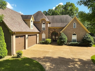 245 Amber Waves Ln, Collierville, TN 38017