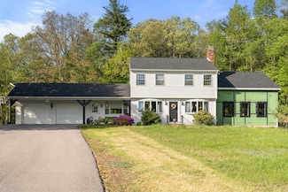 230 West St, Paxton, MA 01612