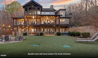 2099 Blue Iris Way, Sevierville, TN 37876