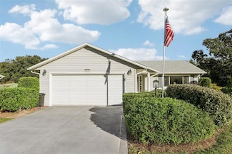 26209 Newcombe Cir, Leesburg, FL 34748