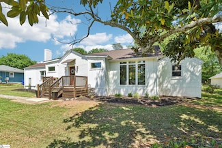 25 Holmes Dr, Greenville, SC 29609