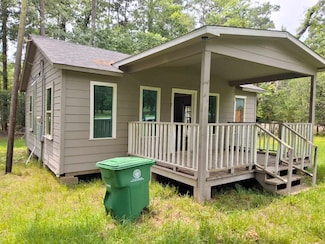 933 Shore Shadow Dr, Huffman, TX 77336