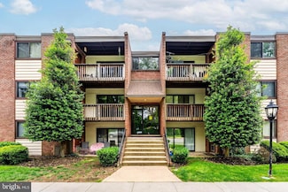 10723 West Dr Unit 303, Fairfax, VA 22030