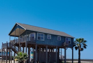 118 Lindrose St, Freeport, TX 77541