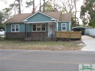 2621 River Dr, Savannah, GA 31404