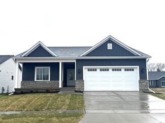 1406 Colonial Ct, Eldridge, IA 52748