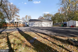 4213 Glenn Dale Rd, Bowie, MD 20720