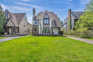 18412 Winslow Rd, Shaker Heights, OH 44122