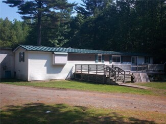 22 Hardwood Ln, Fairfield, ME 04937
