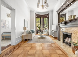 632 W End Ave Unit 2F, New York, NY 10024