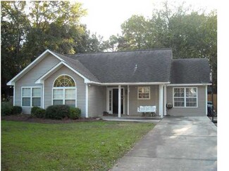 188 17th St, Apalachicola, FL 32320