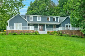 2615 E Timberwolf Ln, Winslow, IN 47598