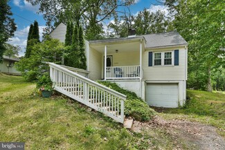 1422 Schoolhouse Rd, Perkasie, PA 18944