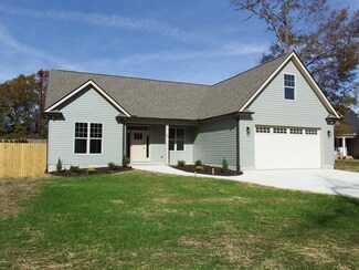 230 Hillcrest Commons Way, Spartanburg, SC 29307