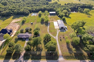 233 Reast Rd, Whitesboro, TX 76273