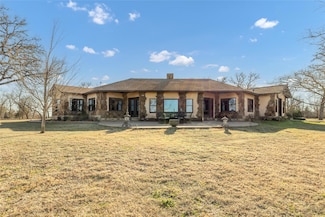 1640 Long Mount Rd, Gause, TX 77857