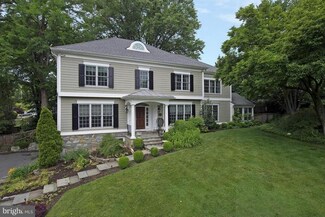 3808 N Woodstock St, Arlington, VA 22207