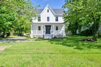 614 S Shore Rd, Absecon, NJ 08201