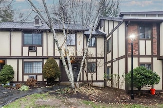 30 Andover Ct, Brookfield, CT 06804