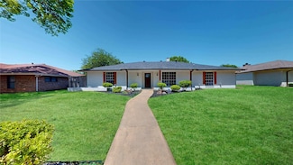 1017 Cloverdale Ln, Desoto, TX 75115