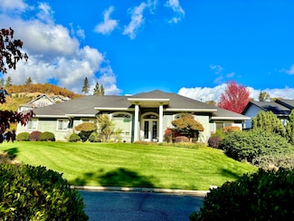 103 NW Caddis Place, Grants Pass, OR 97526