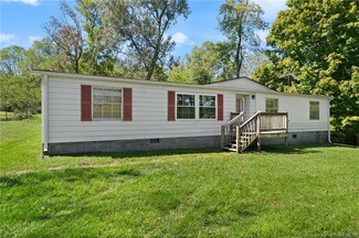 6901 Vesta Rd, Charlestown, IN 47111