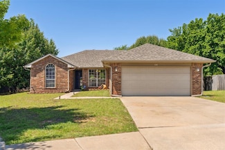 600 Shadowhill St, Norman, OK 73071