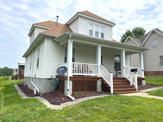504 W 1st St, Carrollton, MO 64633