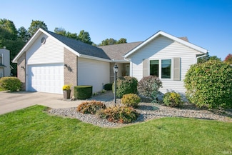 215 Travis Ct, Millersburg, IN 46543
