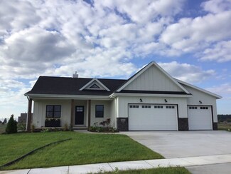 2421 Broadway St, Prairie Du Sac, WI 53578