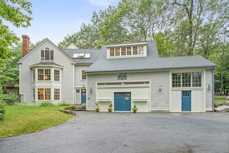 46 Oak St, Dunstable, MA 01827