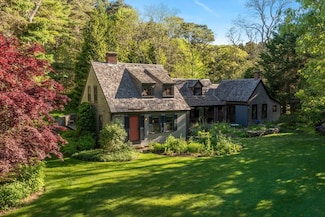 32 Higgins Hollow Rd, Provincetown, MA 02657