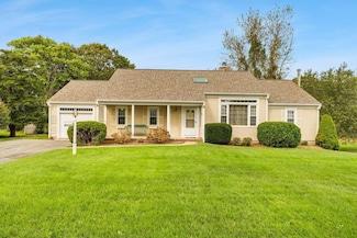 30 Pleasant St, West Dennis, MA 2670