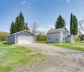 10544 40th St N, Moorhead, MN 56560
